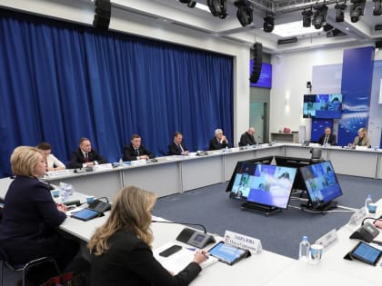 «Единая Россия» закрепила в Народной программе раздел «Развитие новых регионов»,  а также предложила включить в нее раздел по развитию туризма, капремонт колледжей, техникумов, а т