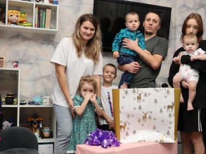 Алексей Романов исполнил мечты ребятишек из Муравленко