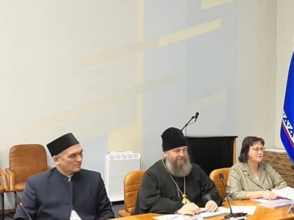 Епископ Феодосий принял участие в заседании  Администрации г.Ноябрьска