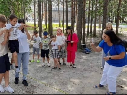 В Ноябрьск-парке ребята с ОВЗ освоили туристические навыки на игровом занятии