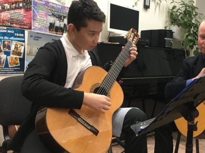 В Новом Уренгое закупили около 50 новых музыкальных инструментов для ДШИ № 2 в рамках нацпроекта «Культура»