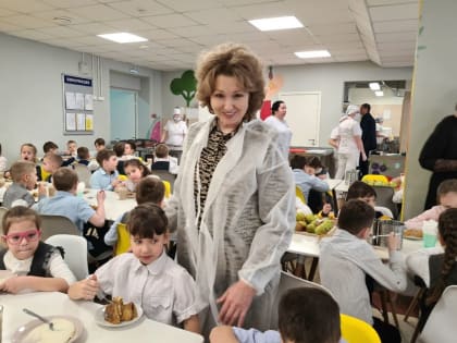 Новое блюдо добавили в меню Ноябрьских школ