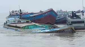 নবীনগরে ট্রলার-বুলড্রেজার সংঘর্ষ নিখোঁজের ৪০ ঘণ্টা পর নদী থেকে যুবকের লাশ উদ্ধার