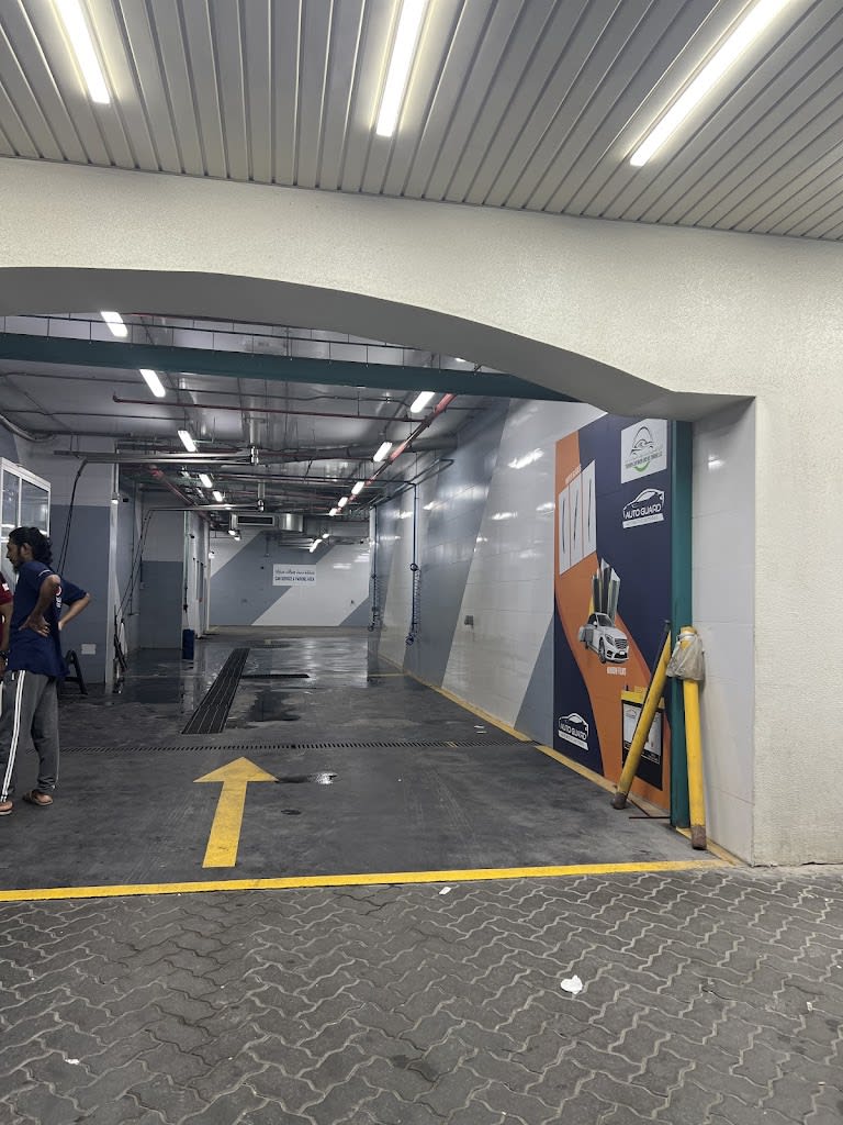 Thuraya Car Wash And Oil Change