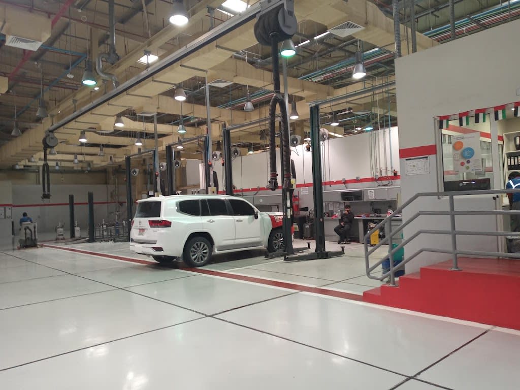 Toyota Service Center - Madinat Zayed