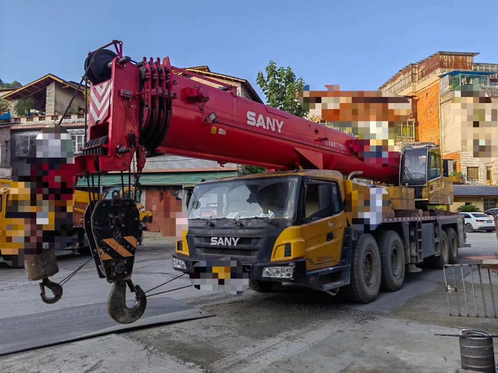 Al Madam Transport - crane rental agency
