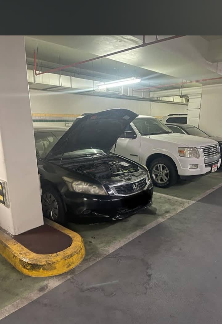 Vehicle batteries replacement and auto repairs Ac — Car battery store in Abu Dhabi