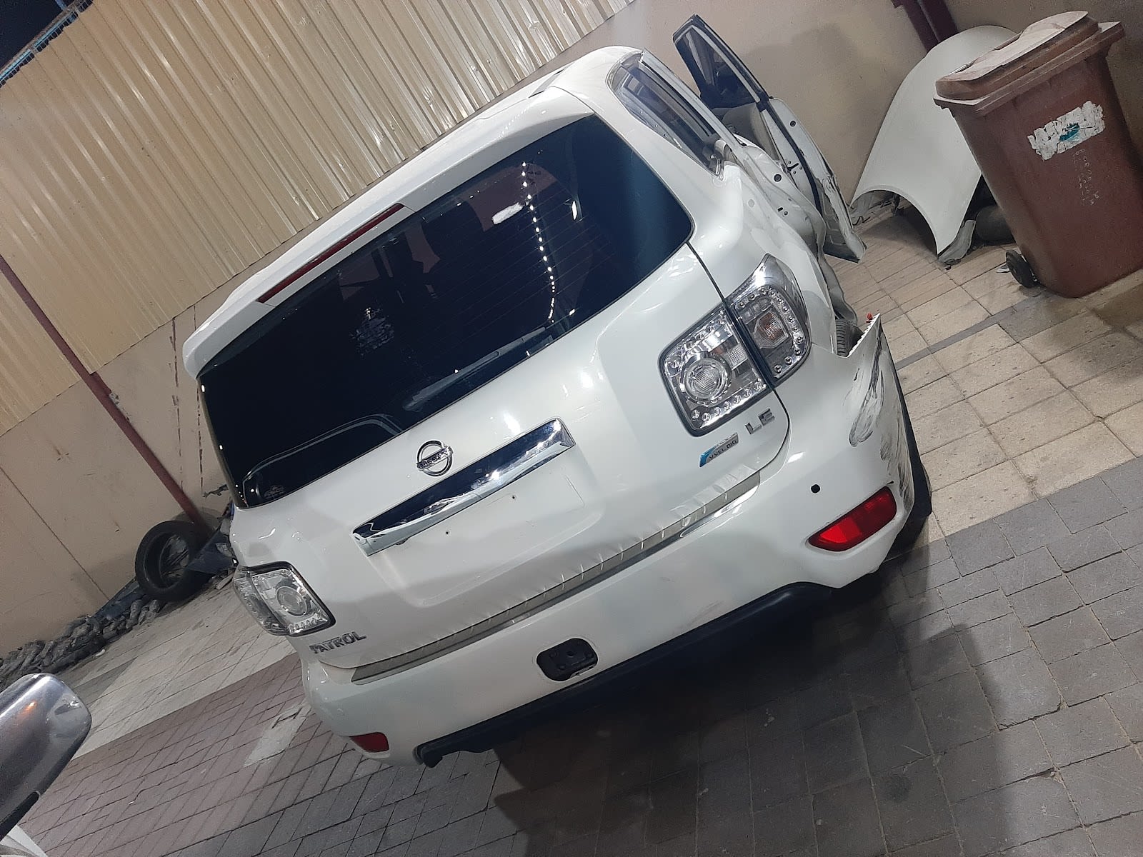 Used Auto Spare Parts Trading (NiSSAN)(INFINITI)( Honda ) — Auto parts store in Sharjah
