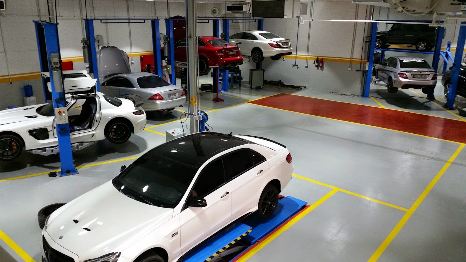 Digitec Performance Center L.L.C. — Auto repair shop in Dubai