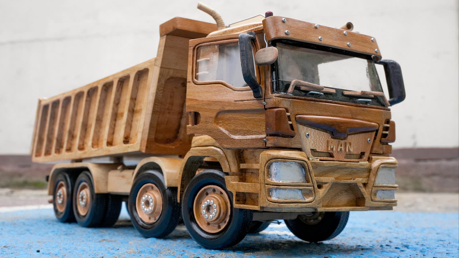 MAN Truck & Bus Service Center UAE — Truck repair shop in Dubai