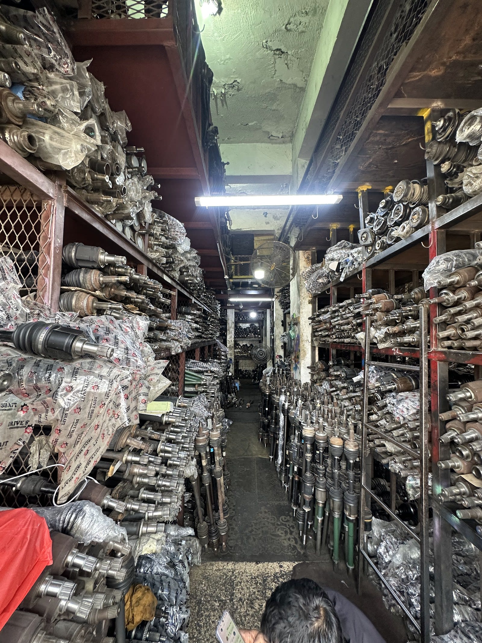 Mohammed Mahabub Alam used auto spare parts — Used auto parts store in Sharjah