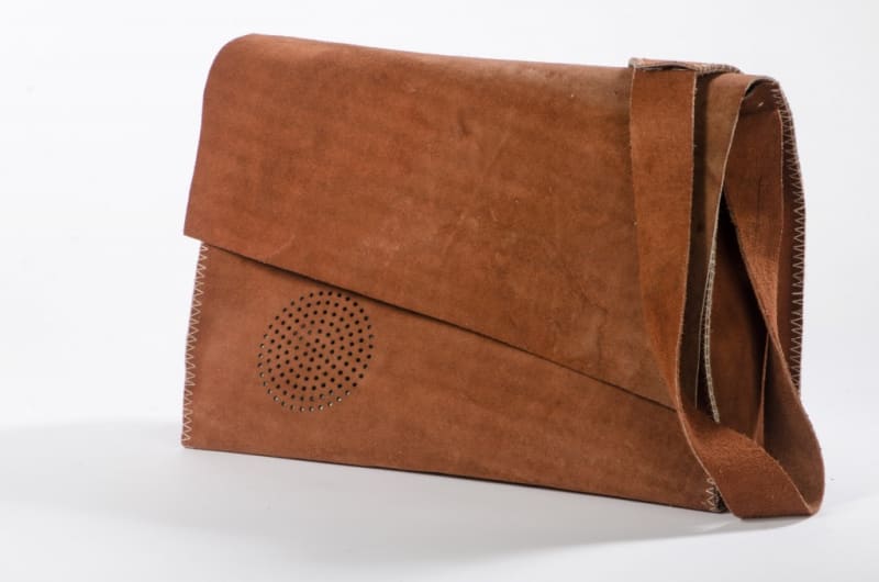 Excuse me? Excuse you! is a handbag that dissuades you from spending money