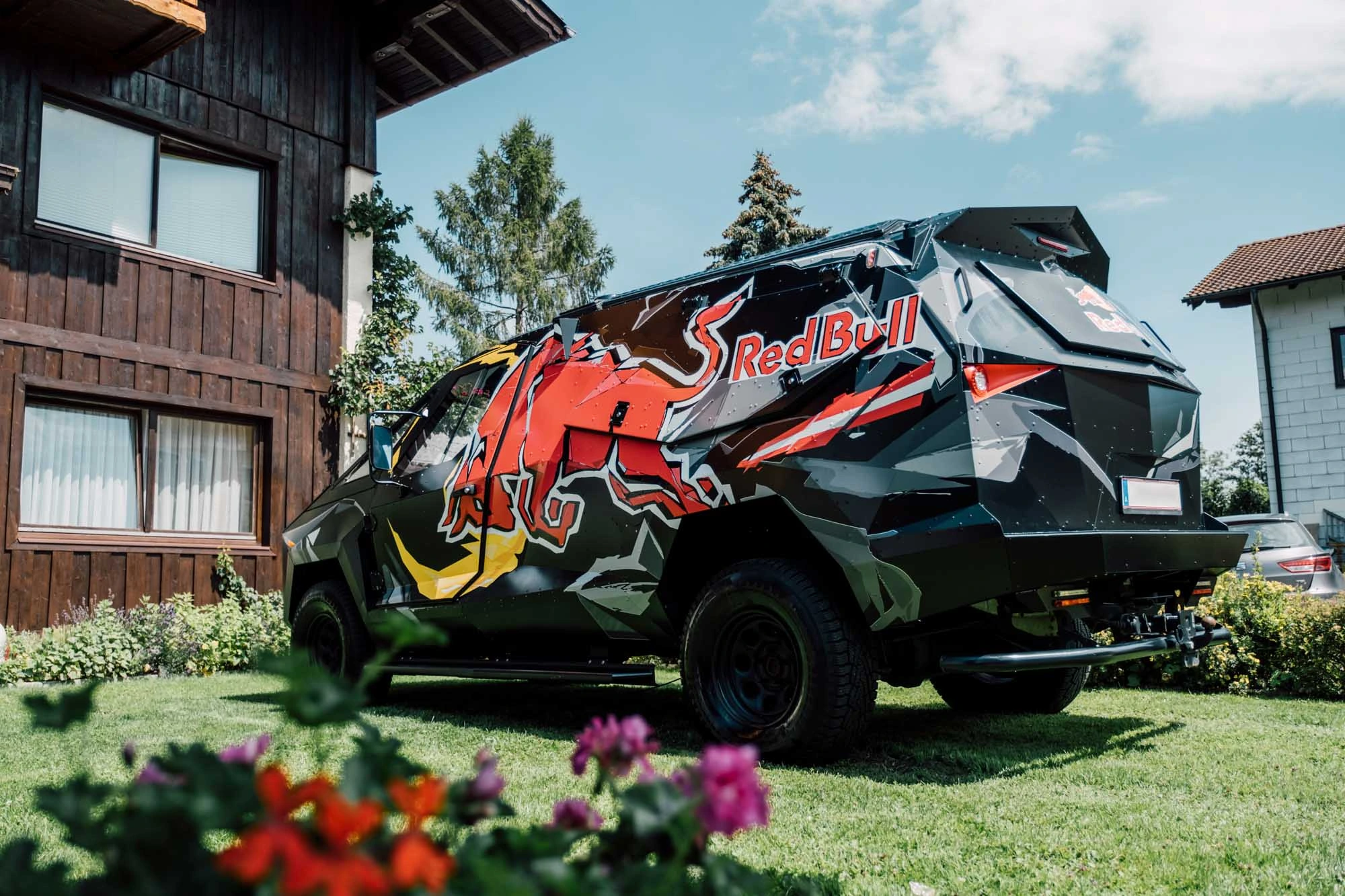 Red Bull Eventcar - Aktivierungskampagne hero image