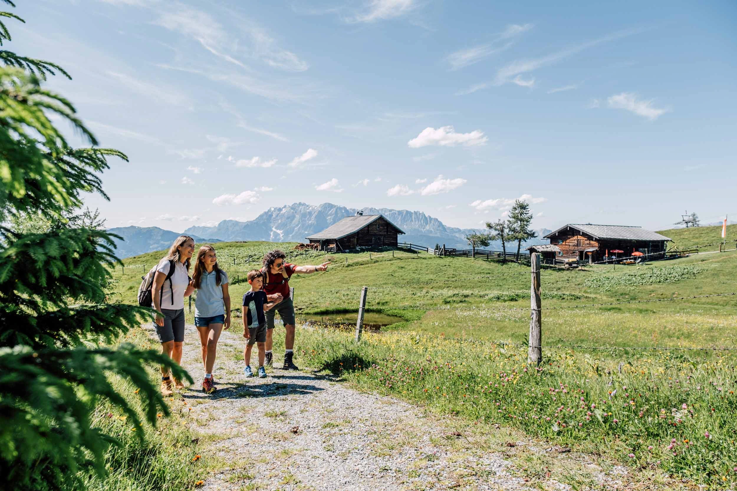 JO - Sankt Johann Tourismus Familienshooting hero image
