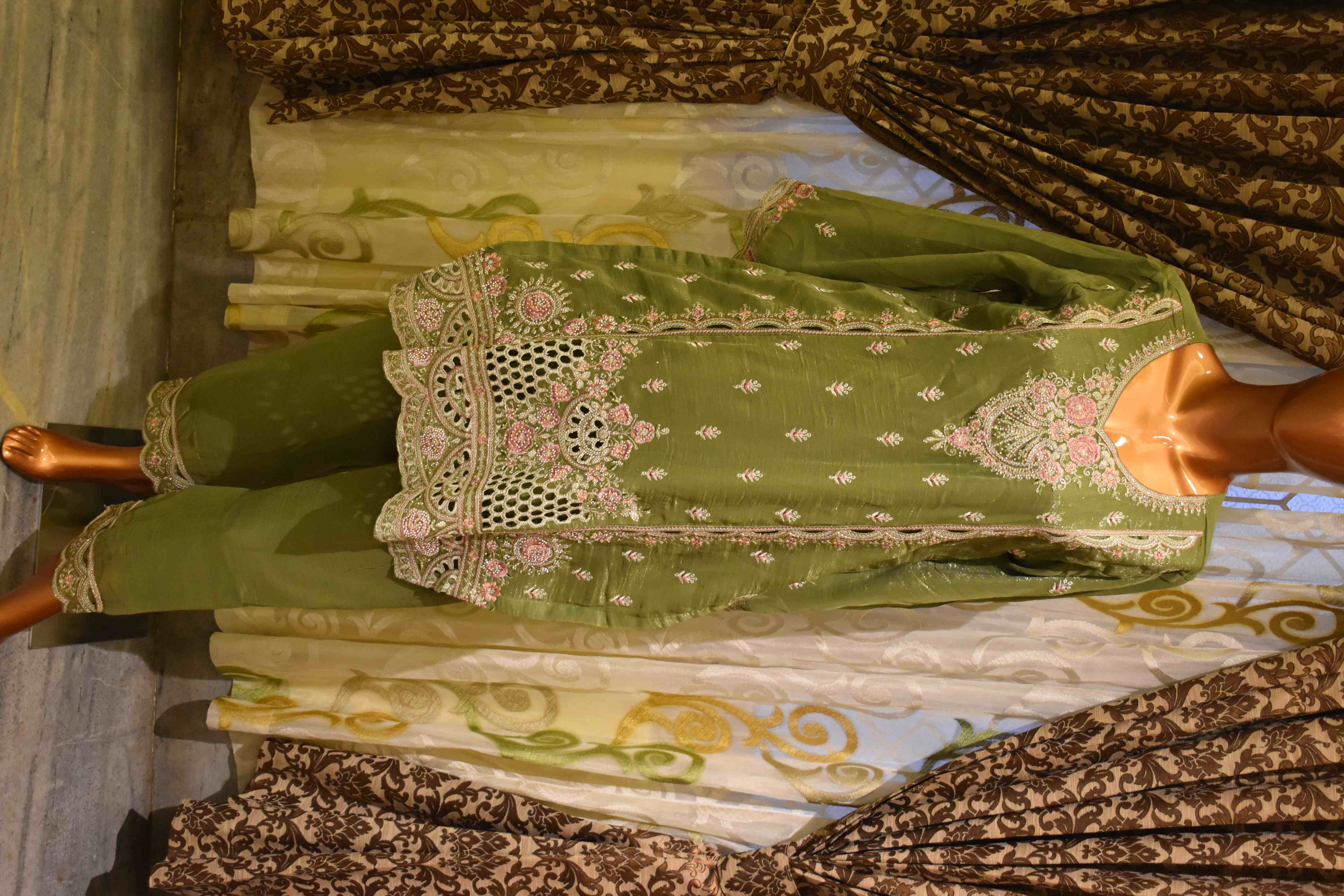 Pakistani Salwar Suit N012