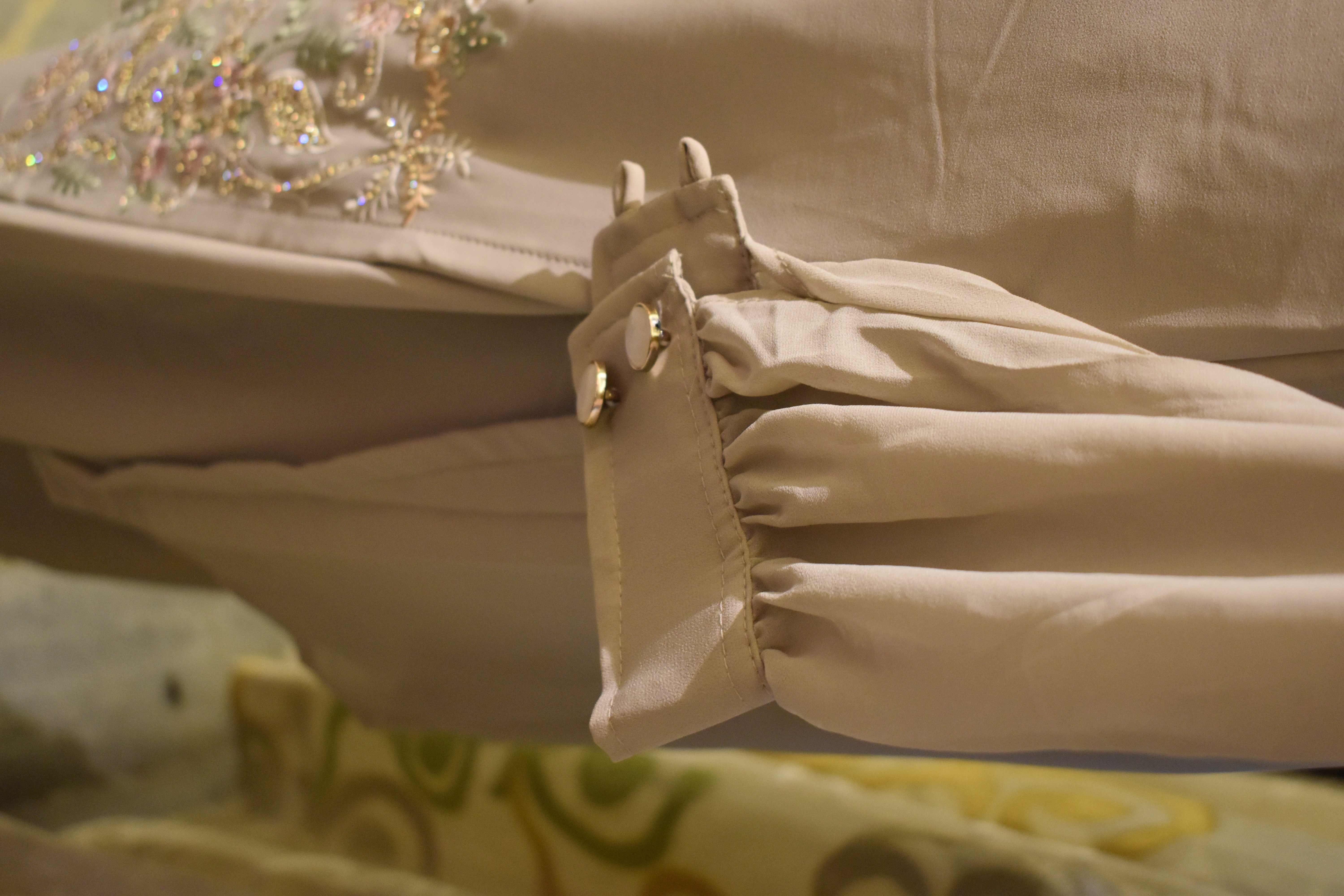 Pakistani Salwar Kameez N09 - Image 3