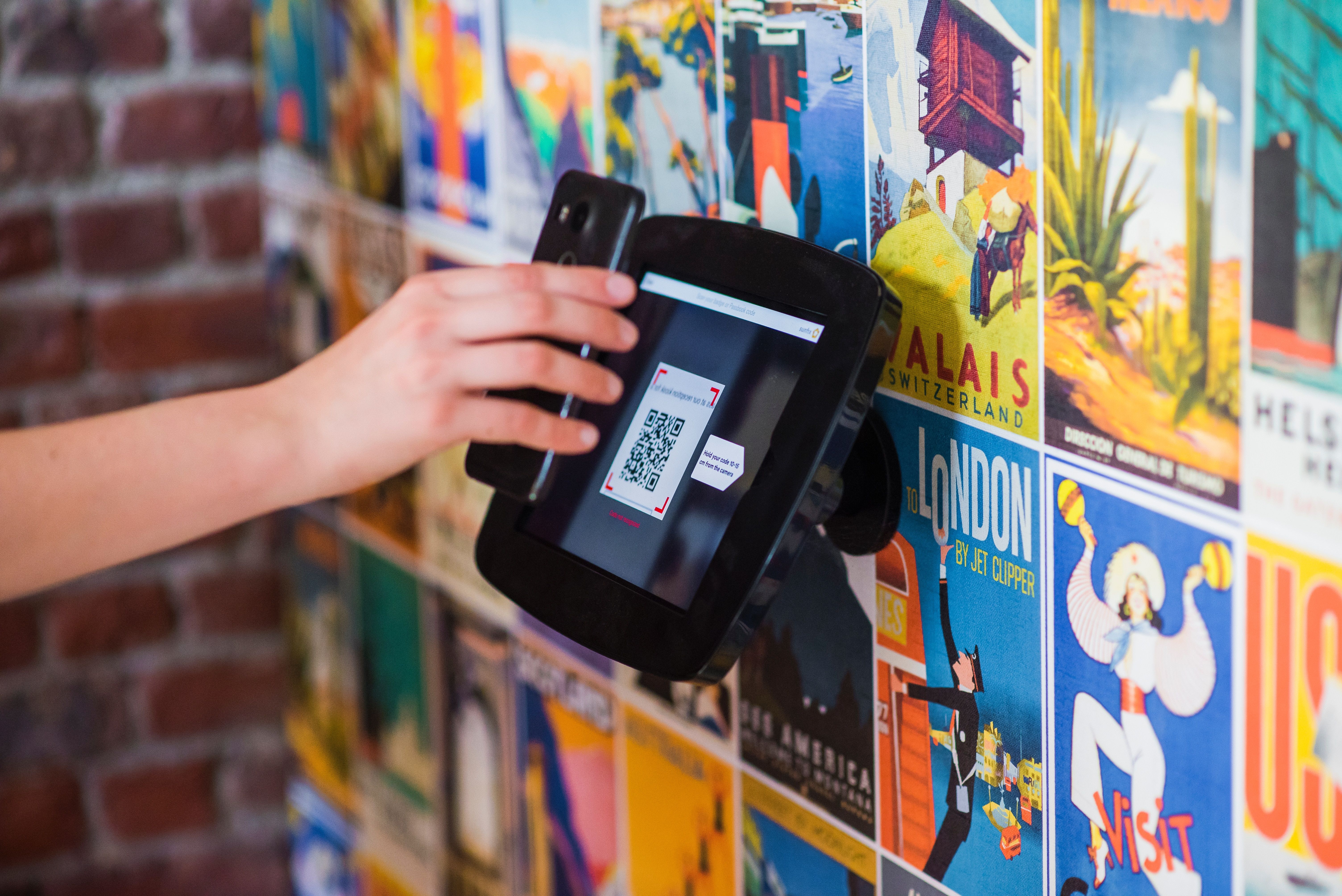Smart QR payment queue management system dashboard showing digital campus automation workflow
