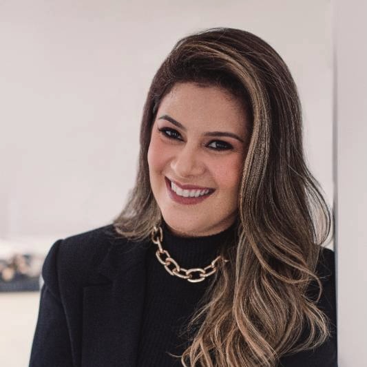 Dra. Thais Gambogi Torres (AMG)