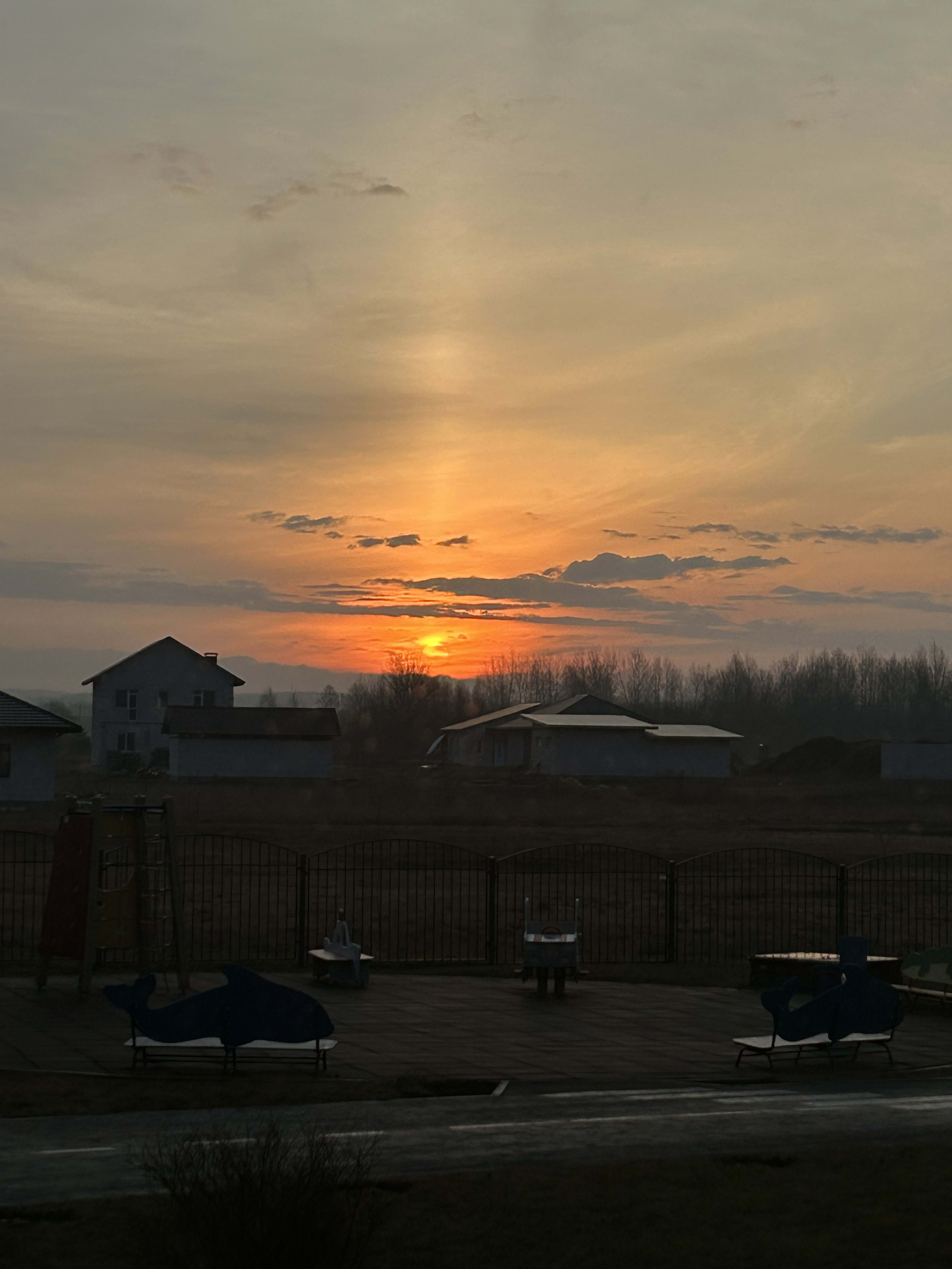 Sunrise by evchmi in Ивенец, Беларусь