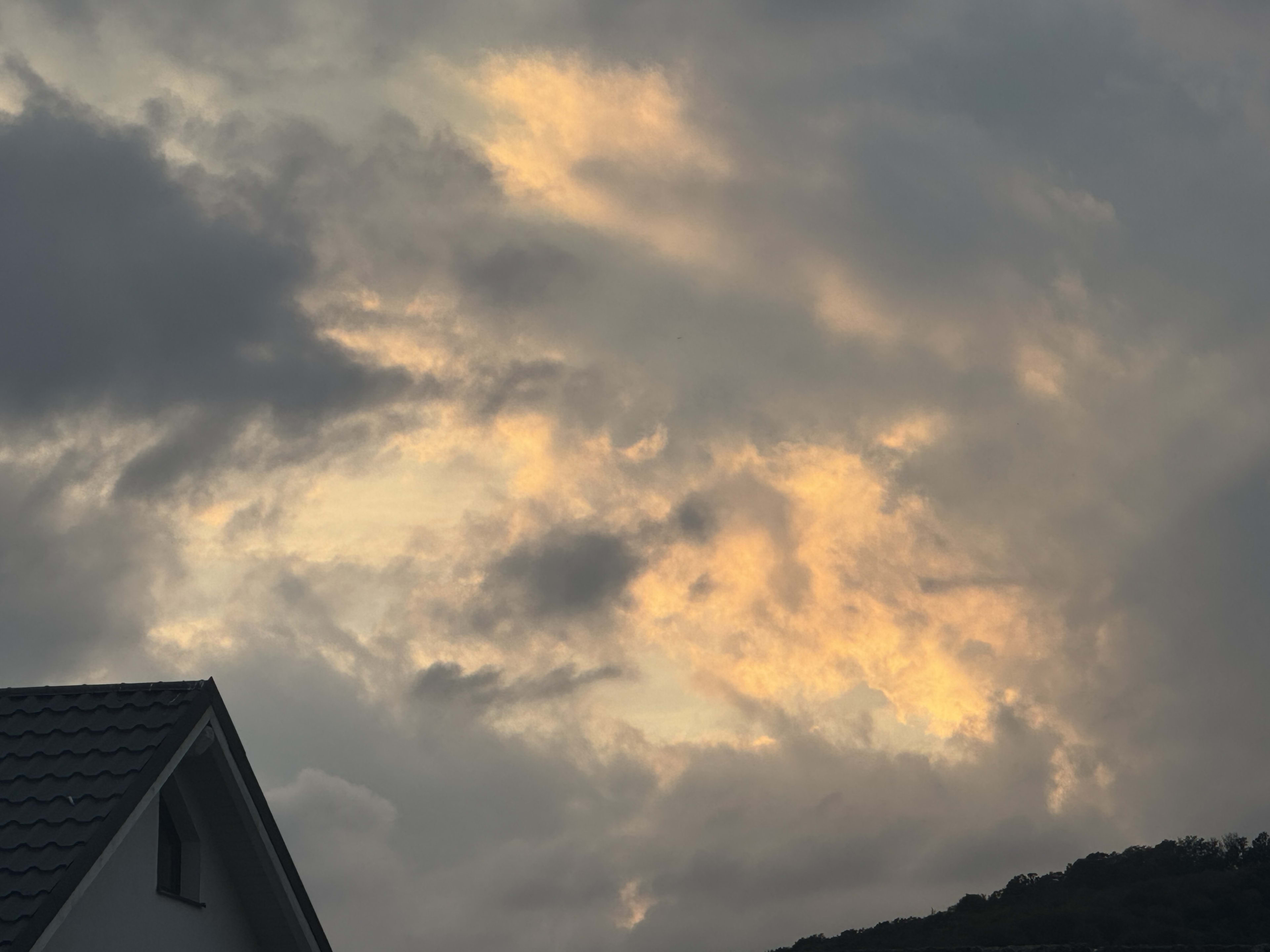 Sunset by catcatvrie in Codlea, Romania