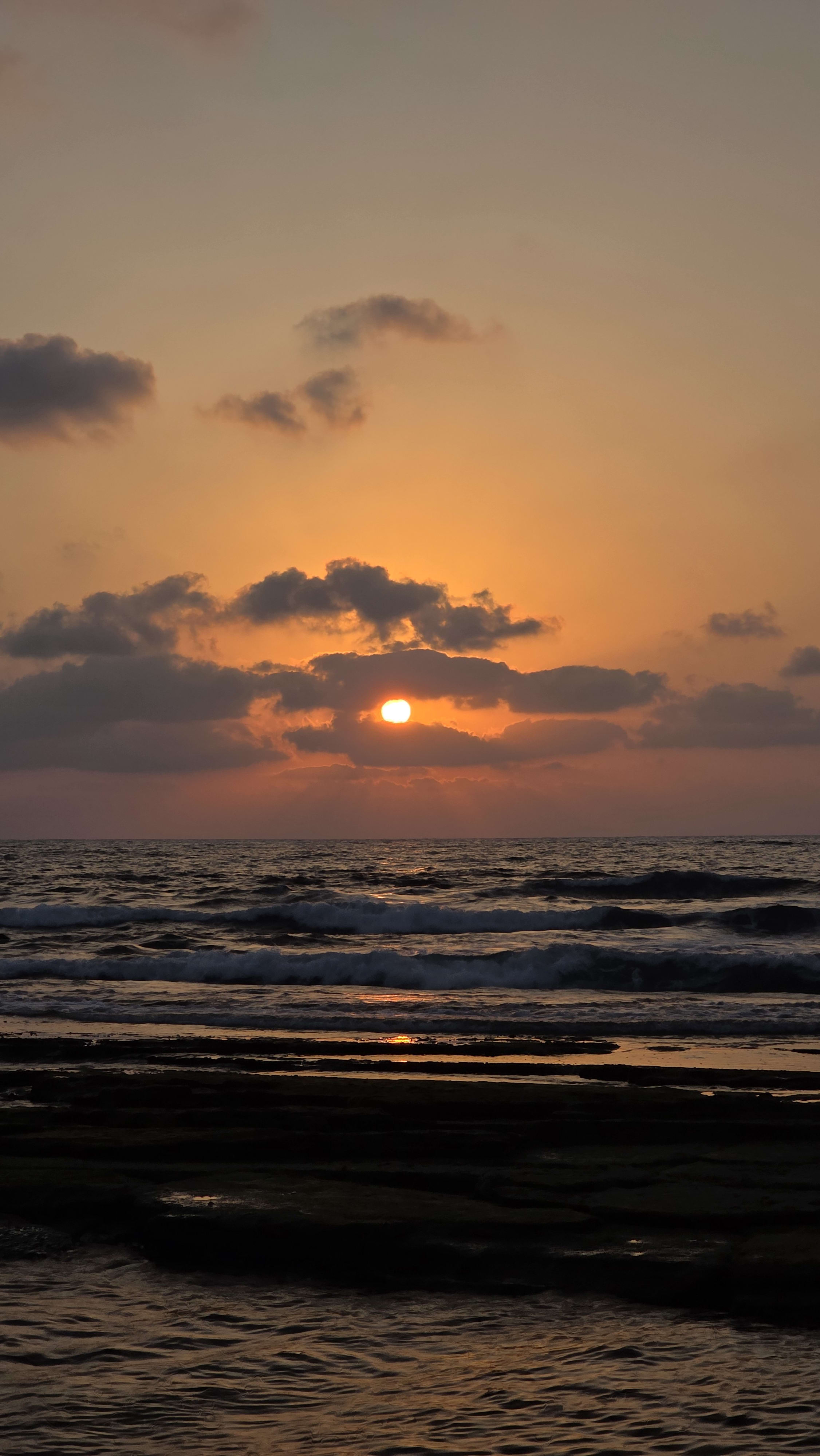 Sunset by batbat in חדרה, ישראל