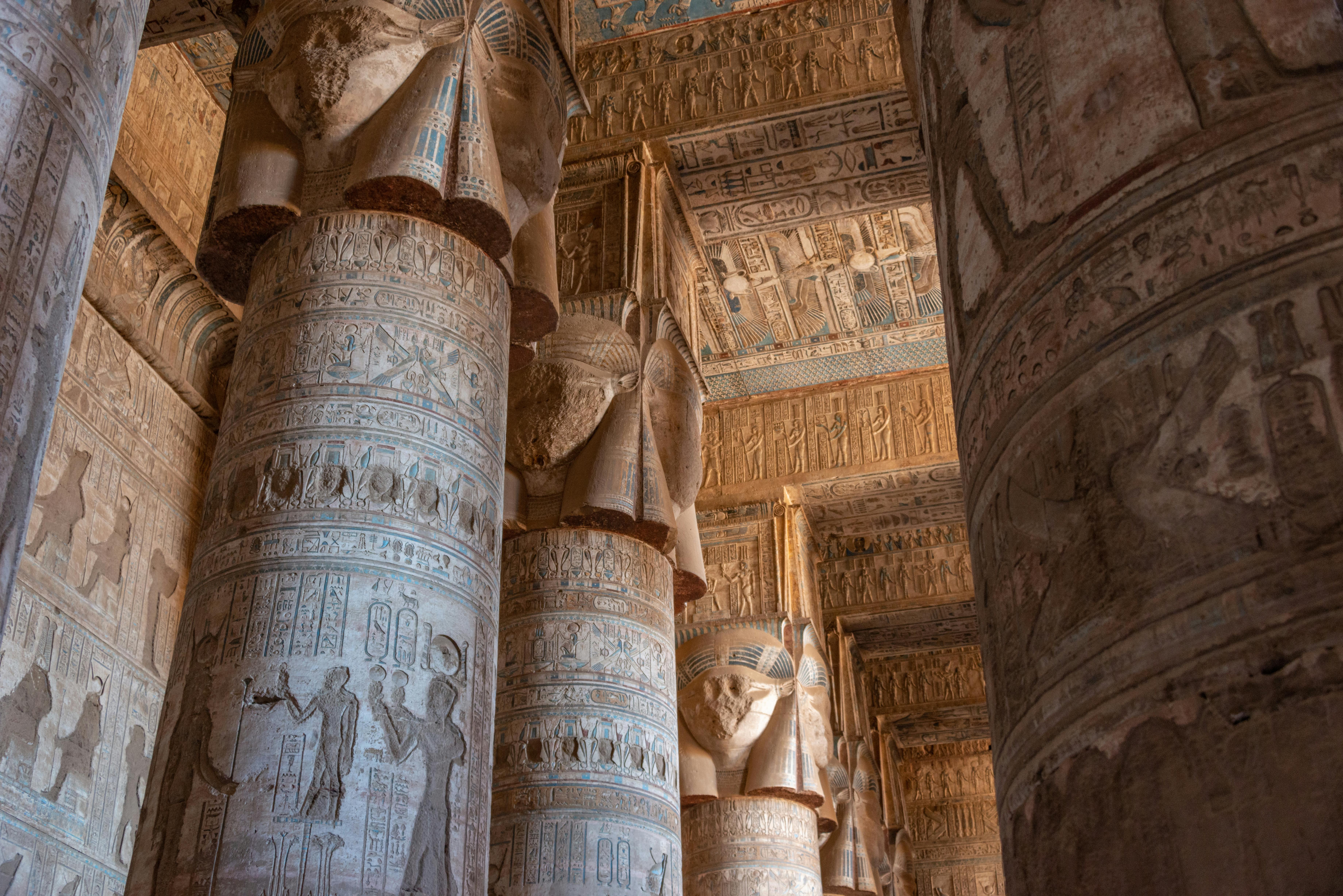 Dress Code for Temples in Egypt: What to Wear in Luxor (Men & Women)