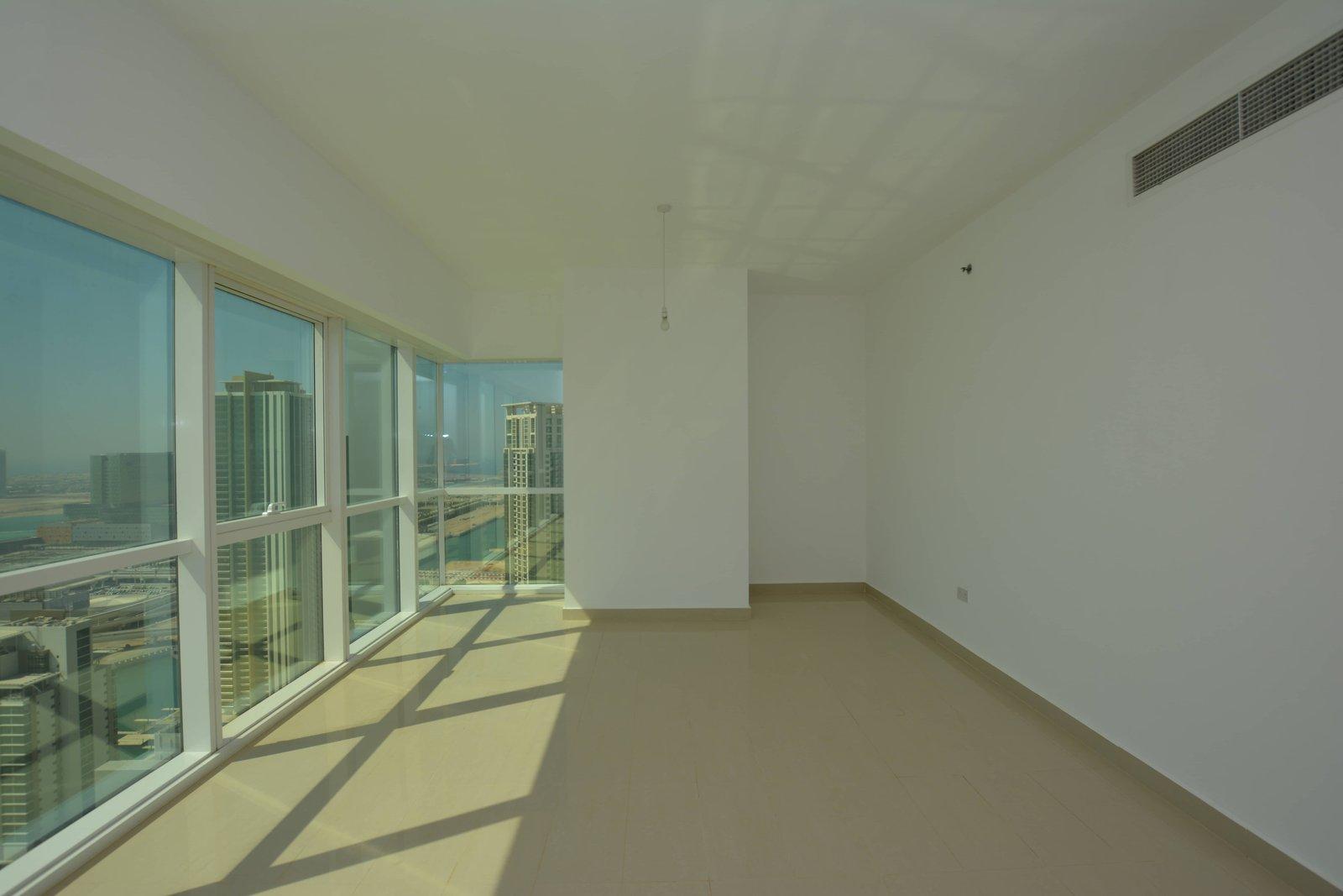 A spacious Bedsitter