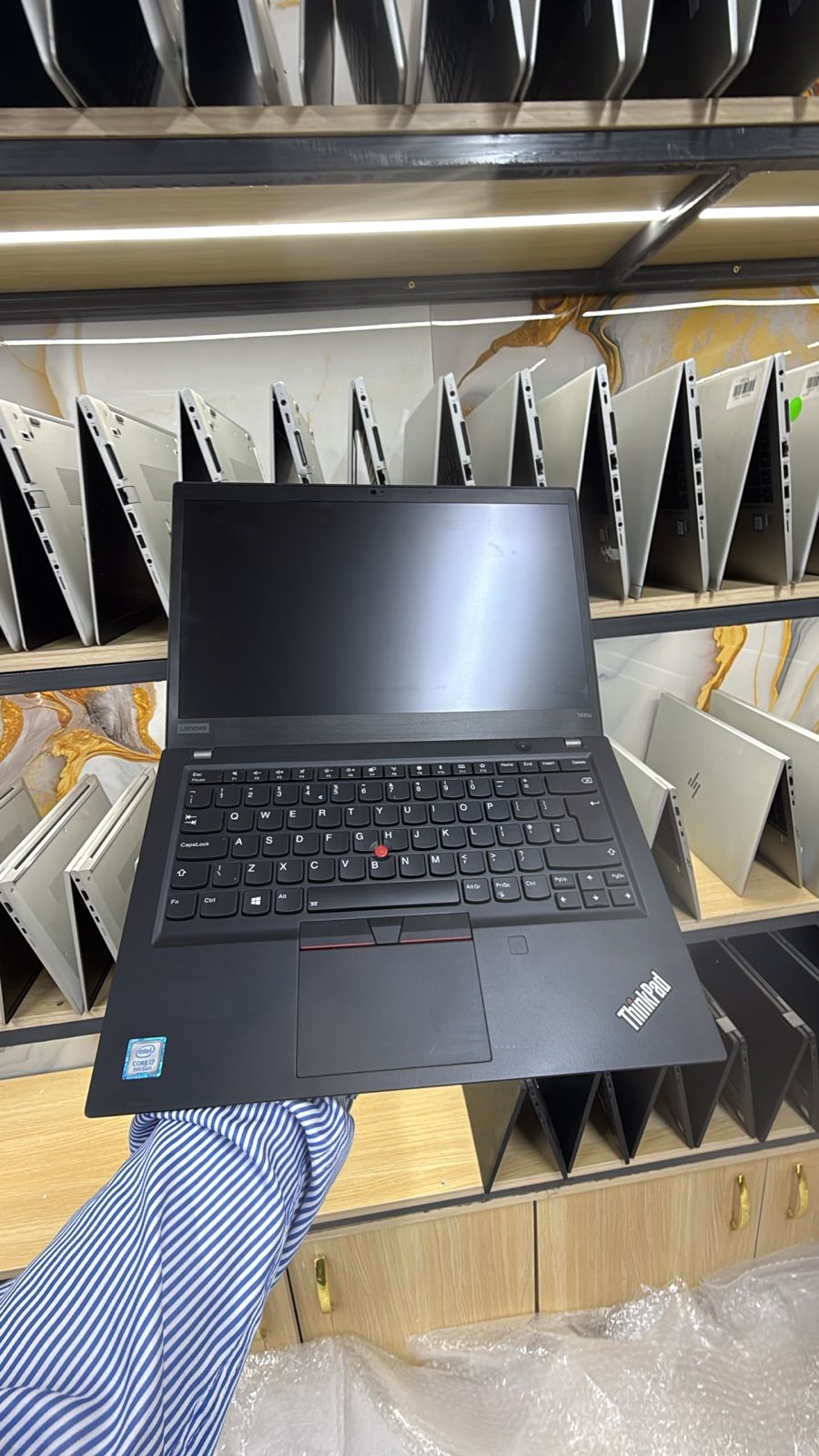 Lenovo ThinkPad T490s — Trusted Performance in a Sleek Business Build