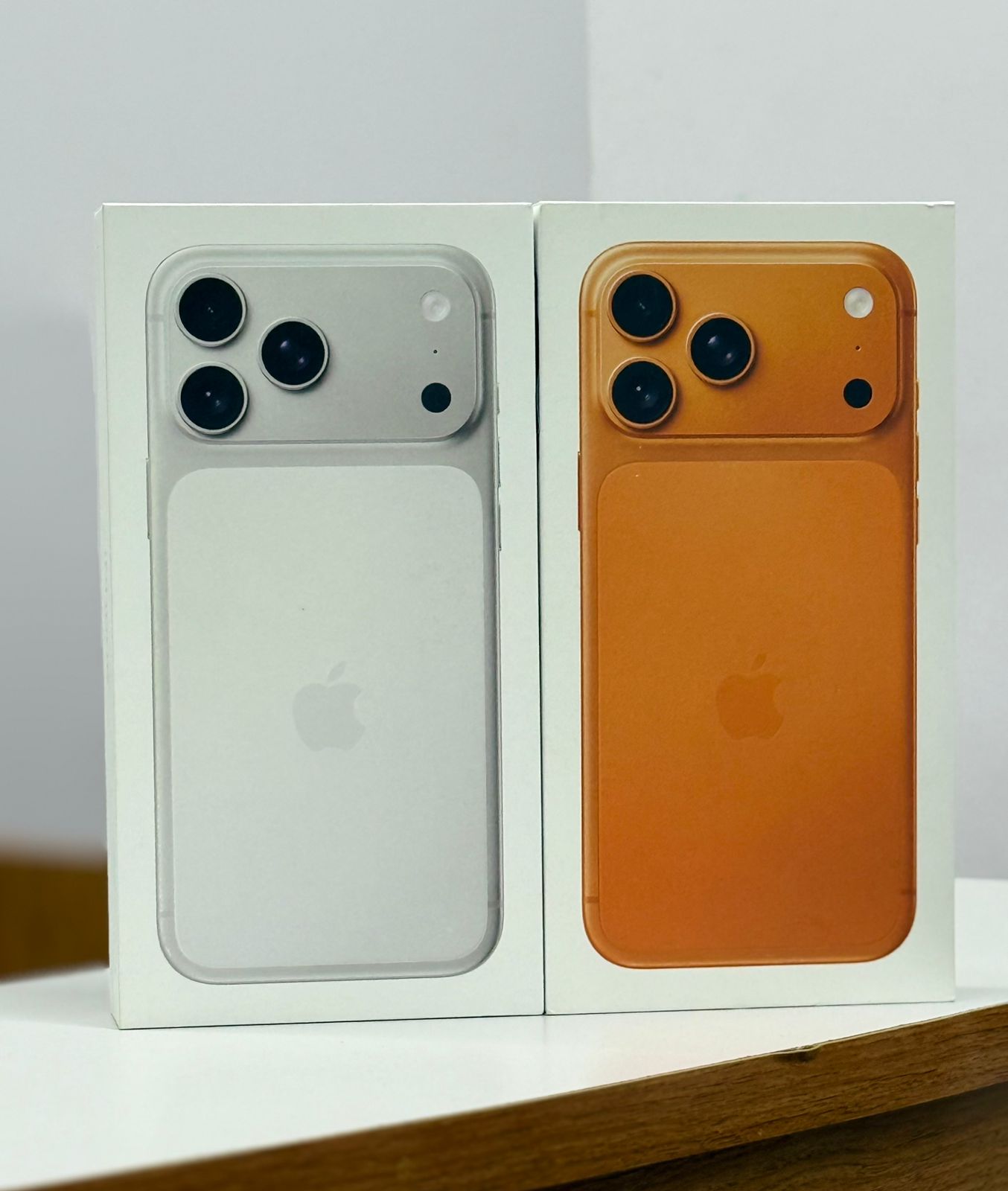Apple iPhone 17 Pro Max 256GB — Cosmic Orange / Silver (Physical SIM Enabled)