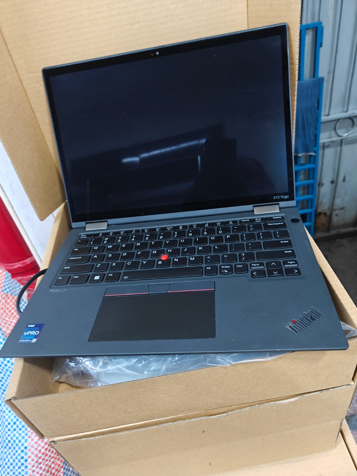 Lenovo ThinkPad X13 Yoga Gen 2 — Core i7 11th Gen / 32GB RAM / 256GB SSD / 13.3" Touch 2-in-1 (x360)