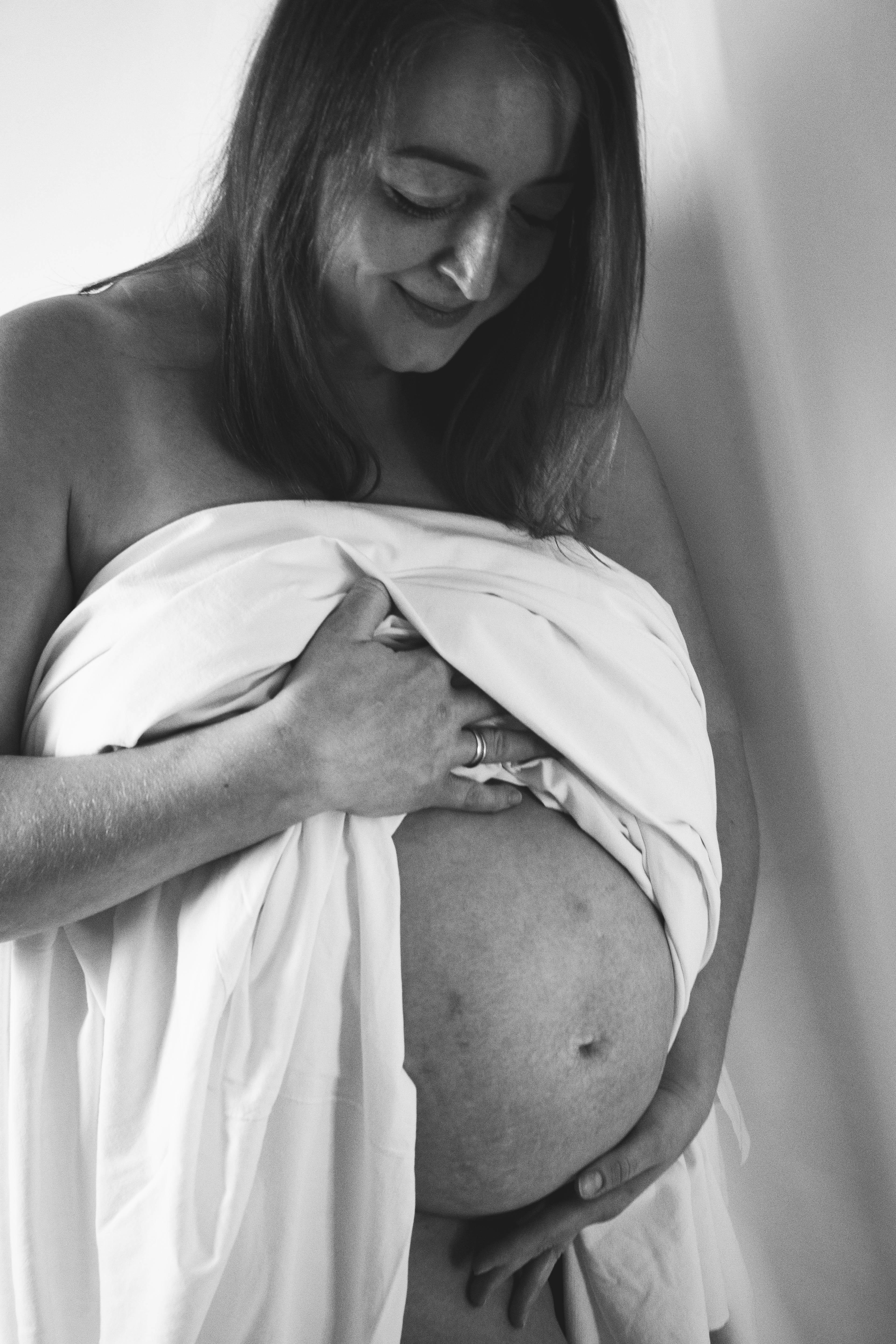 kobieta_w_ciazy_sesja_w_trojmiescie.