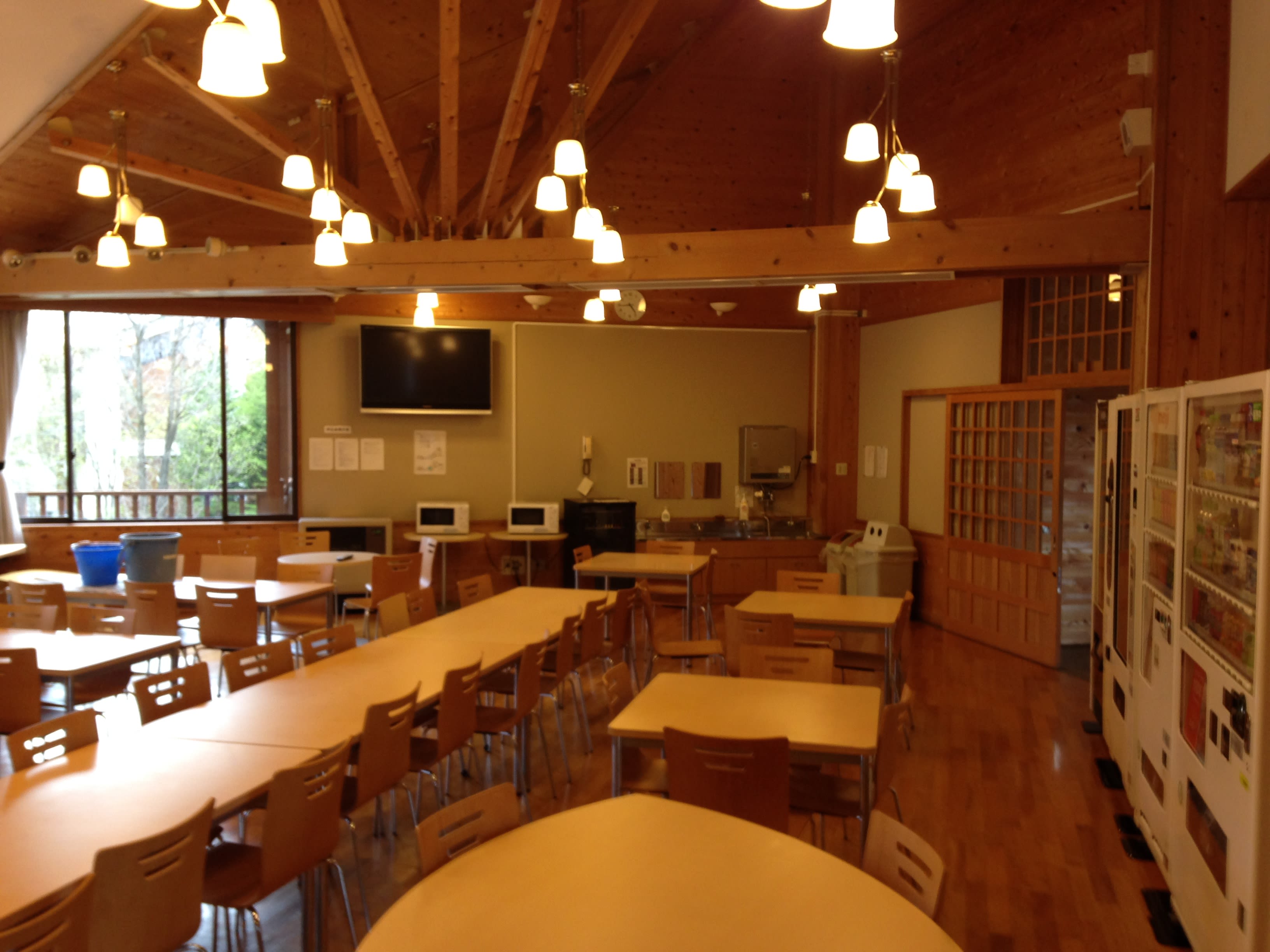 NieKawa Elementary School - Image 1