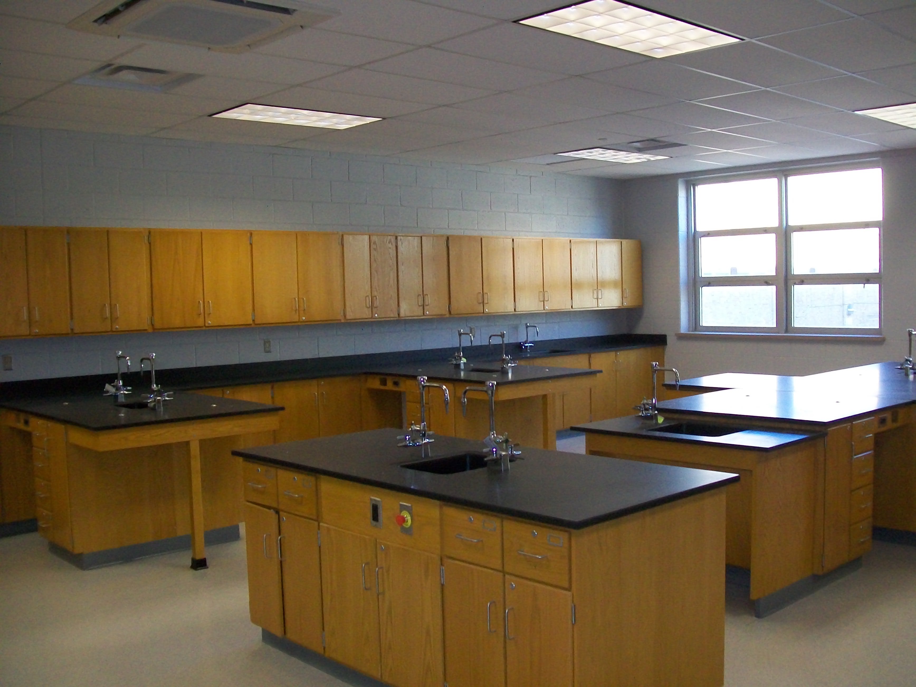 Science & Horticultural Center - Image 4