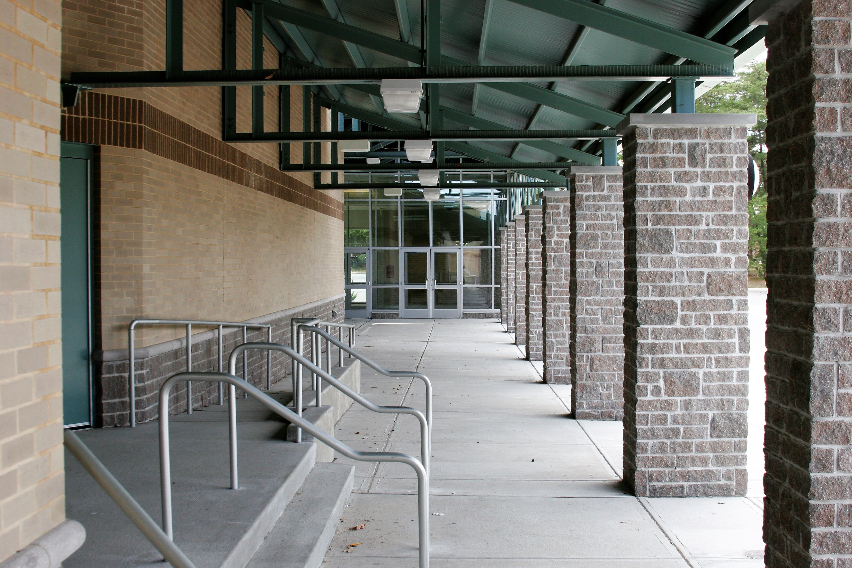 Lakeside Middle School - Image 1