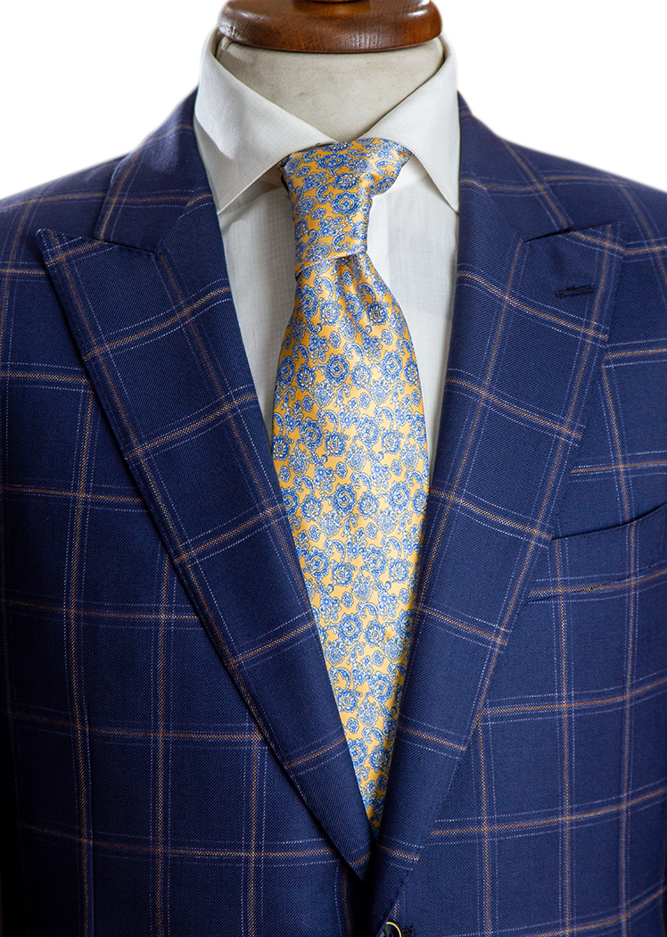 Suit in Pure Wool with Micro Pattern