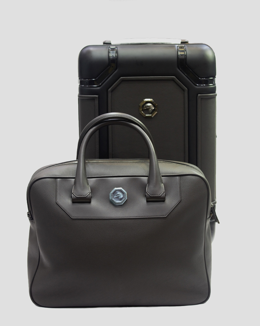 trolley set in genuine leather and carbon – Elegant & Functional Travel