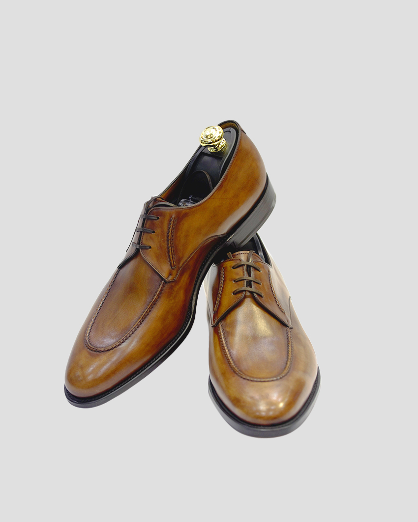Hand-Painted Calfskin Shoe – Guaranteed Durability