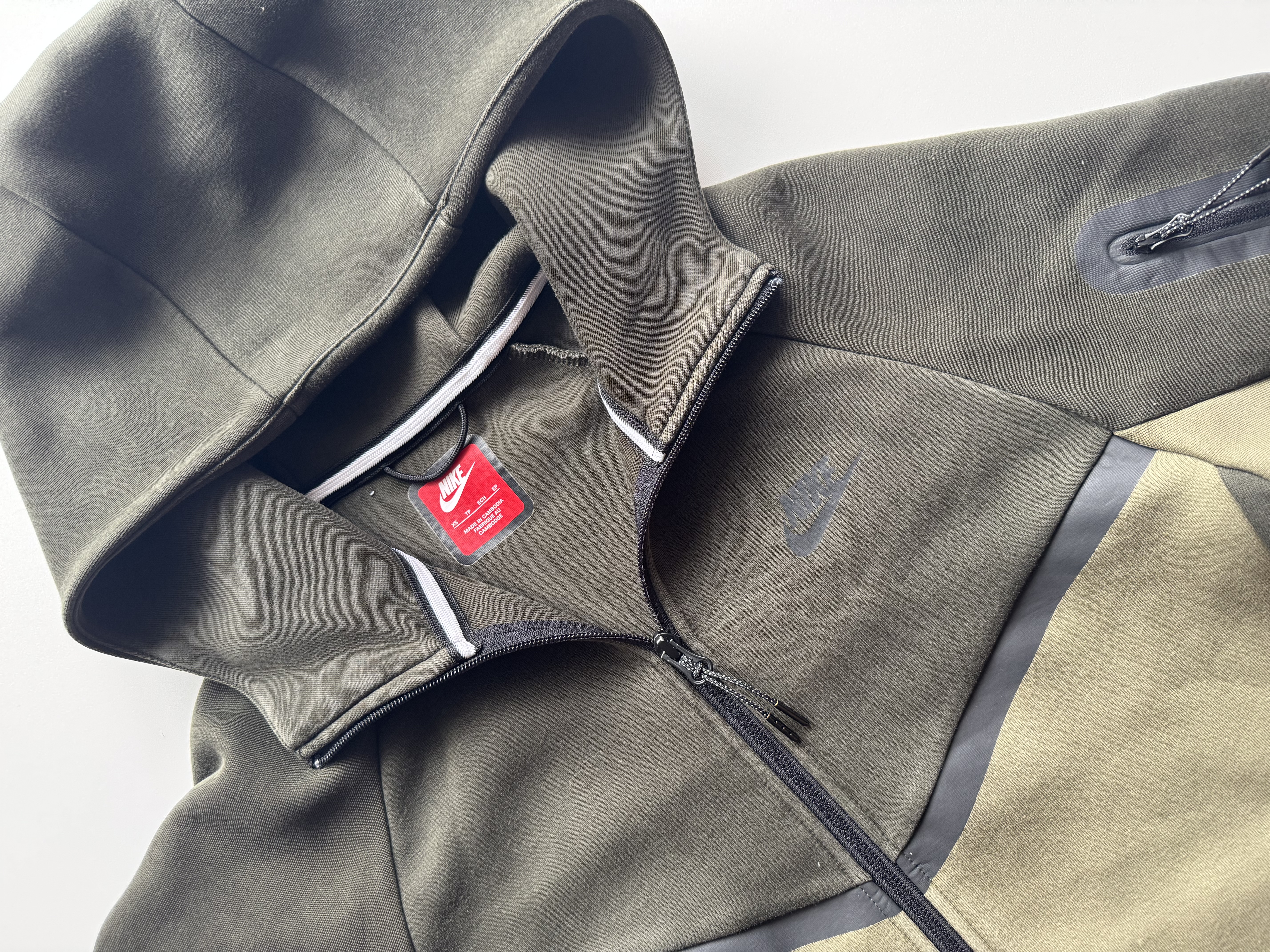 Nike Tech Fleece 2025 Hover