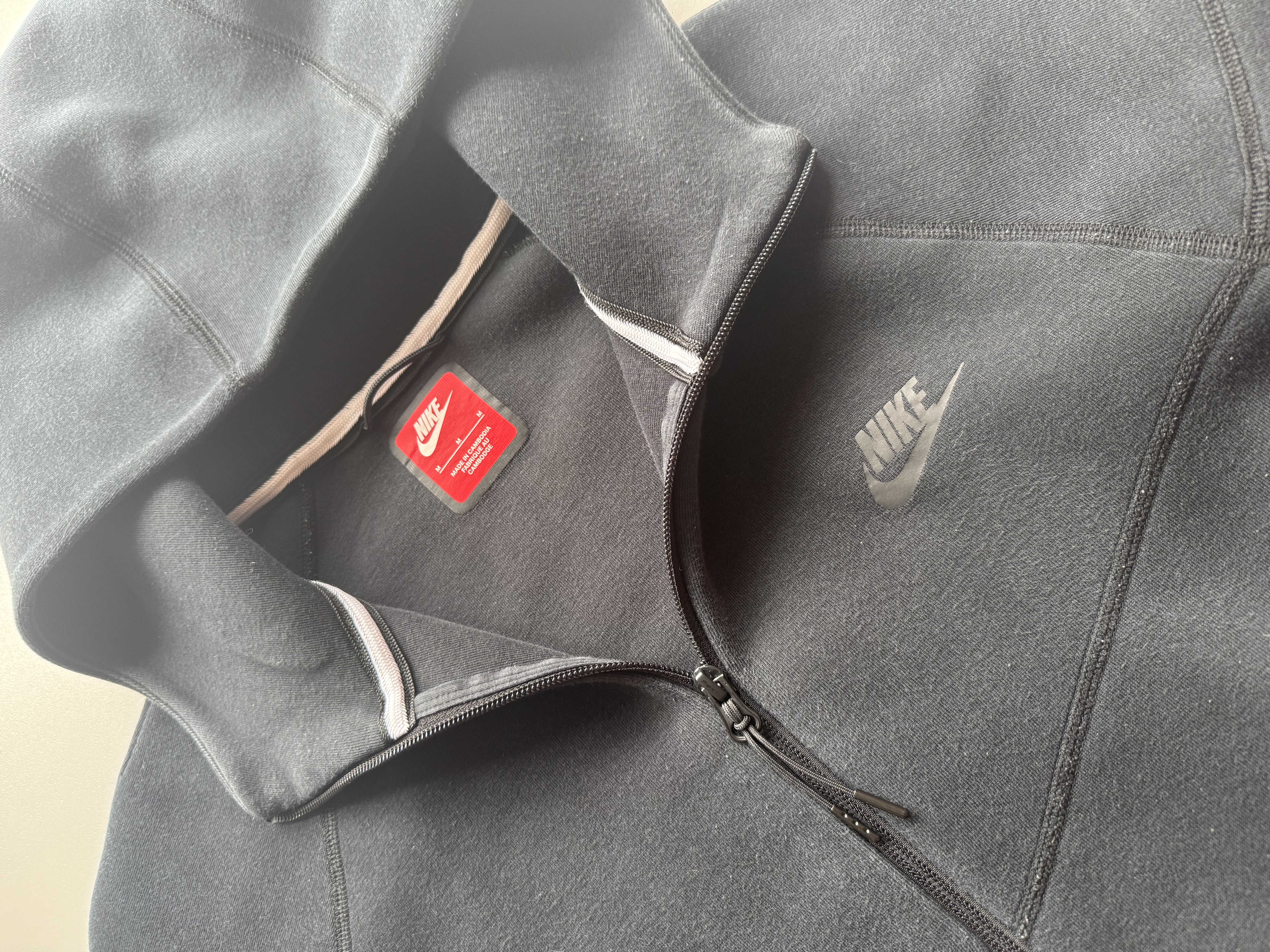 Nike Tech Fleece 2023 Hover