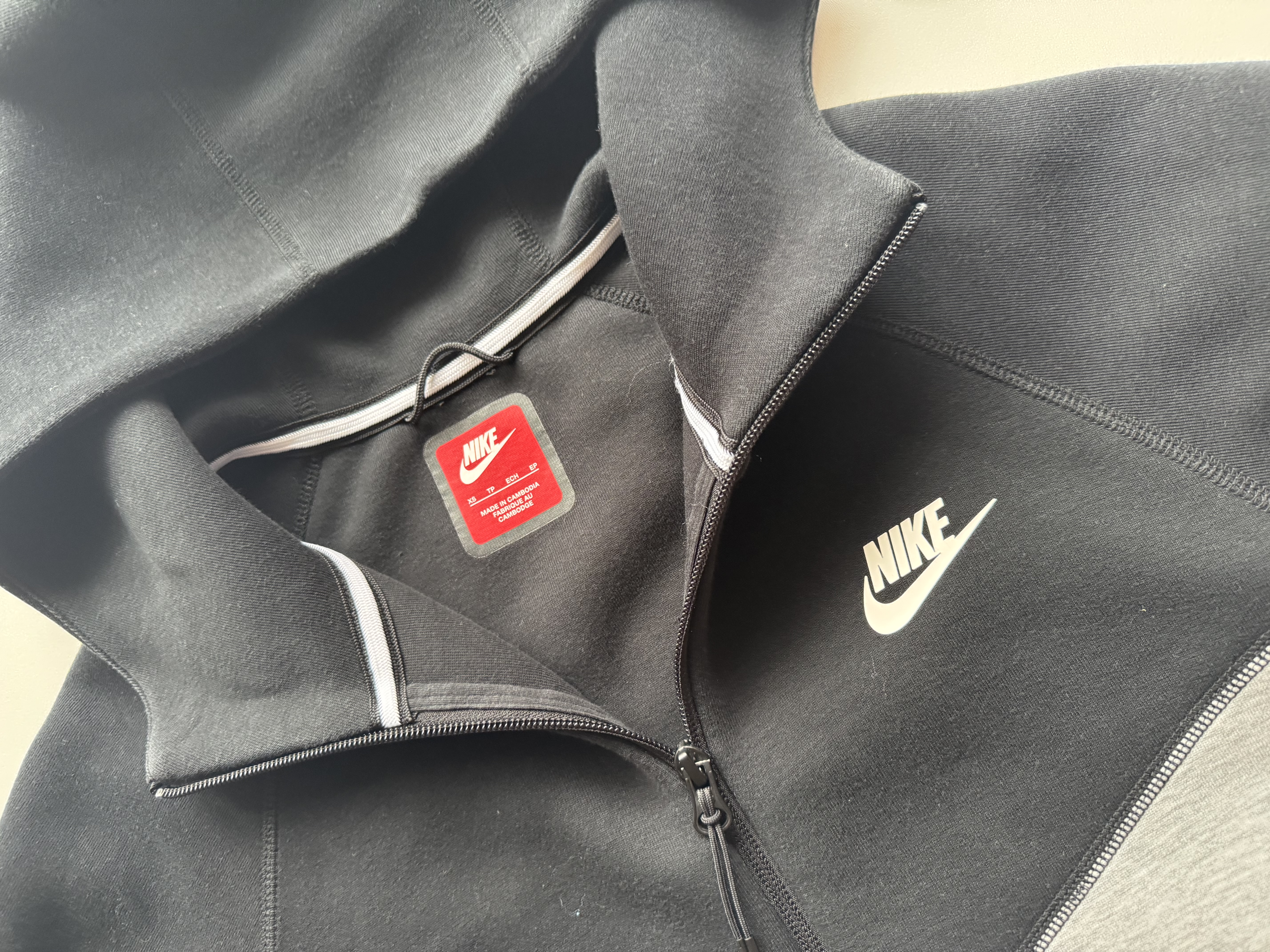 Nike Tech Fleece 2023 Hover