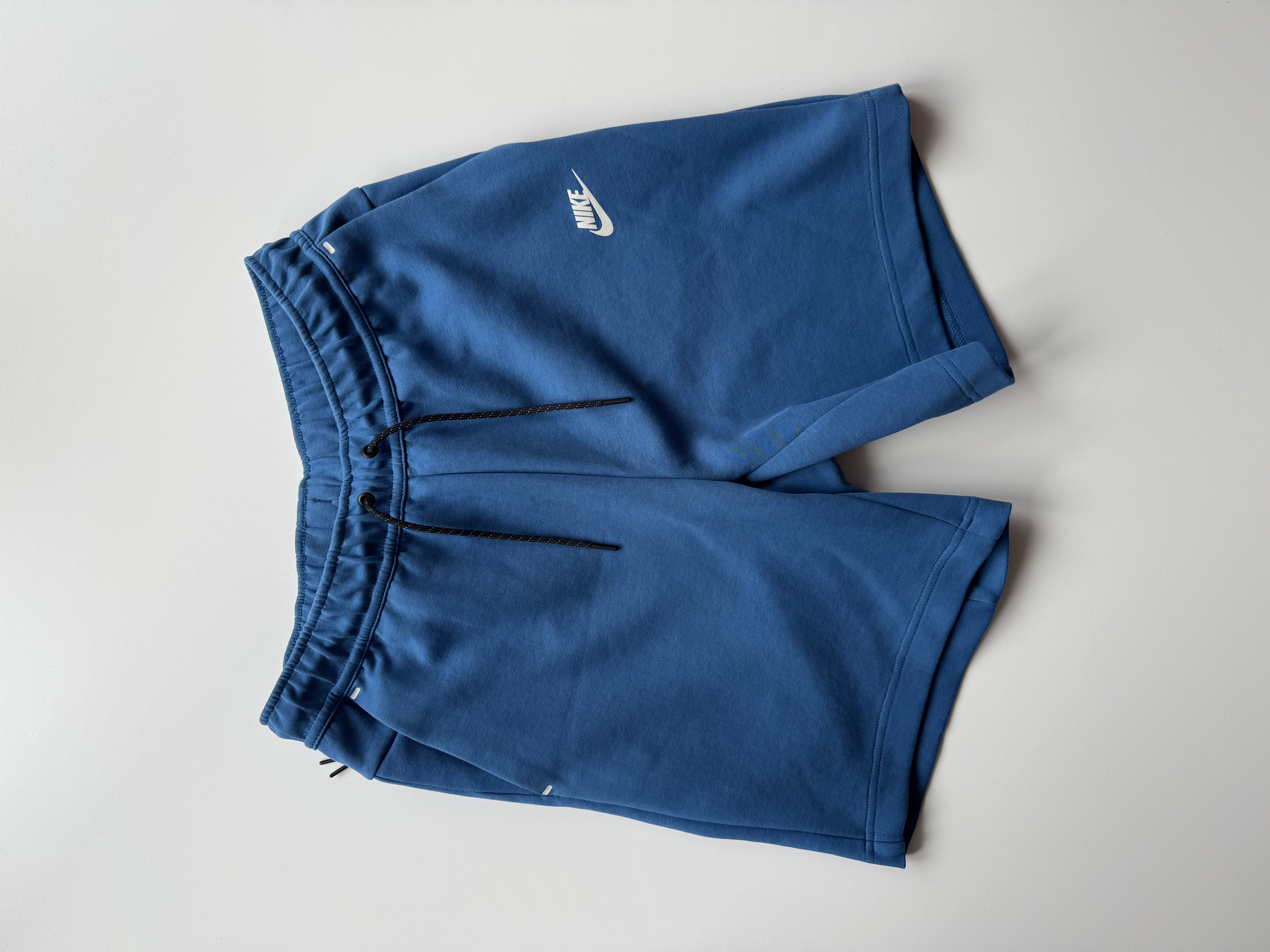 Nike Tech Fleece 2021