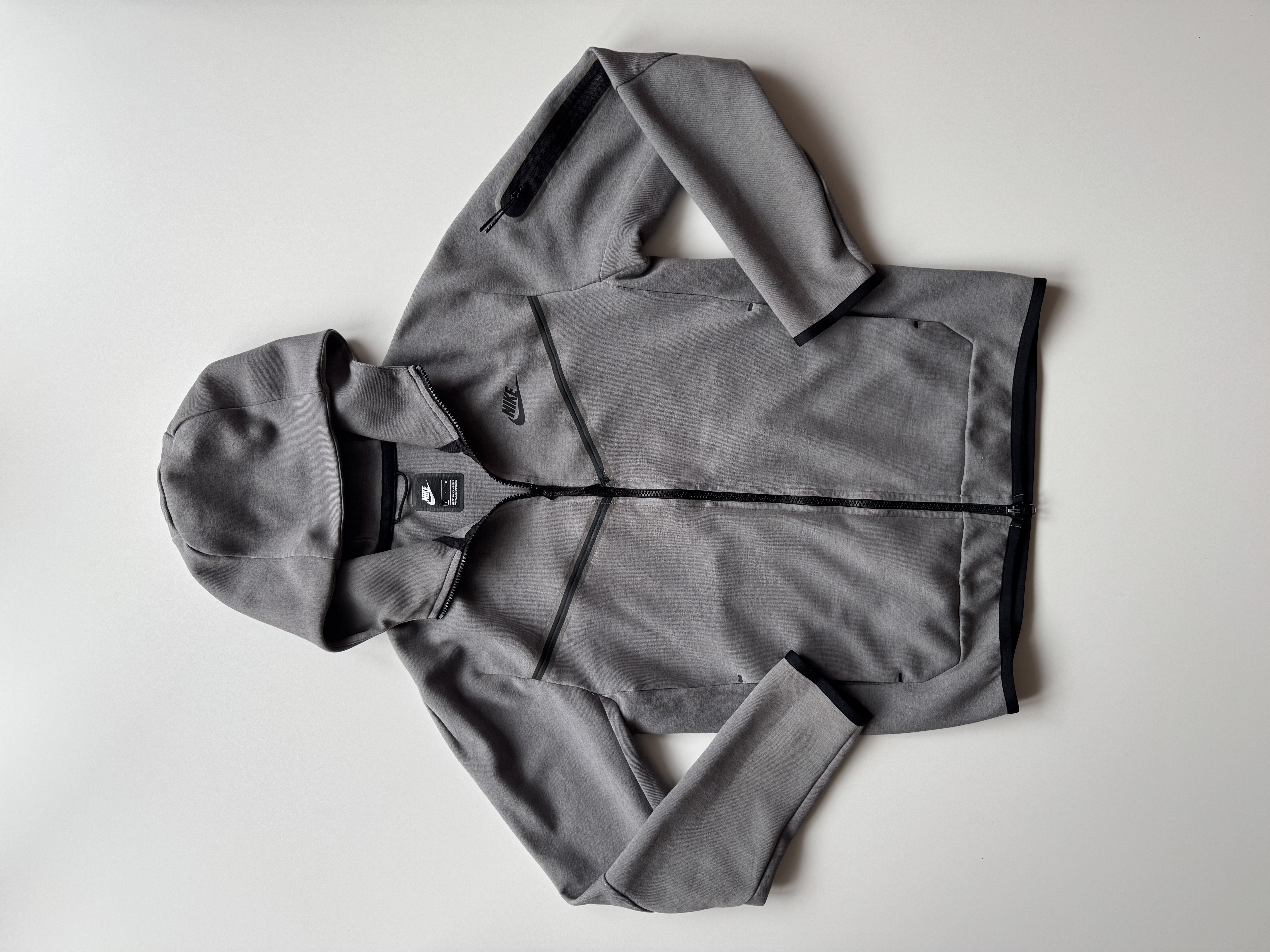 Nike Tech Fleece 2021