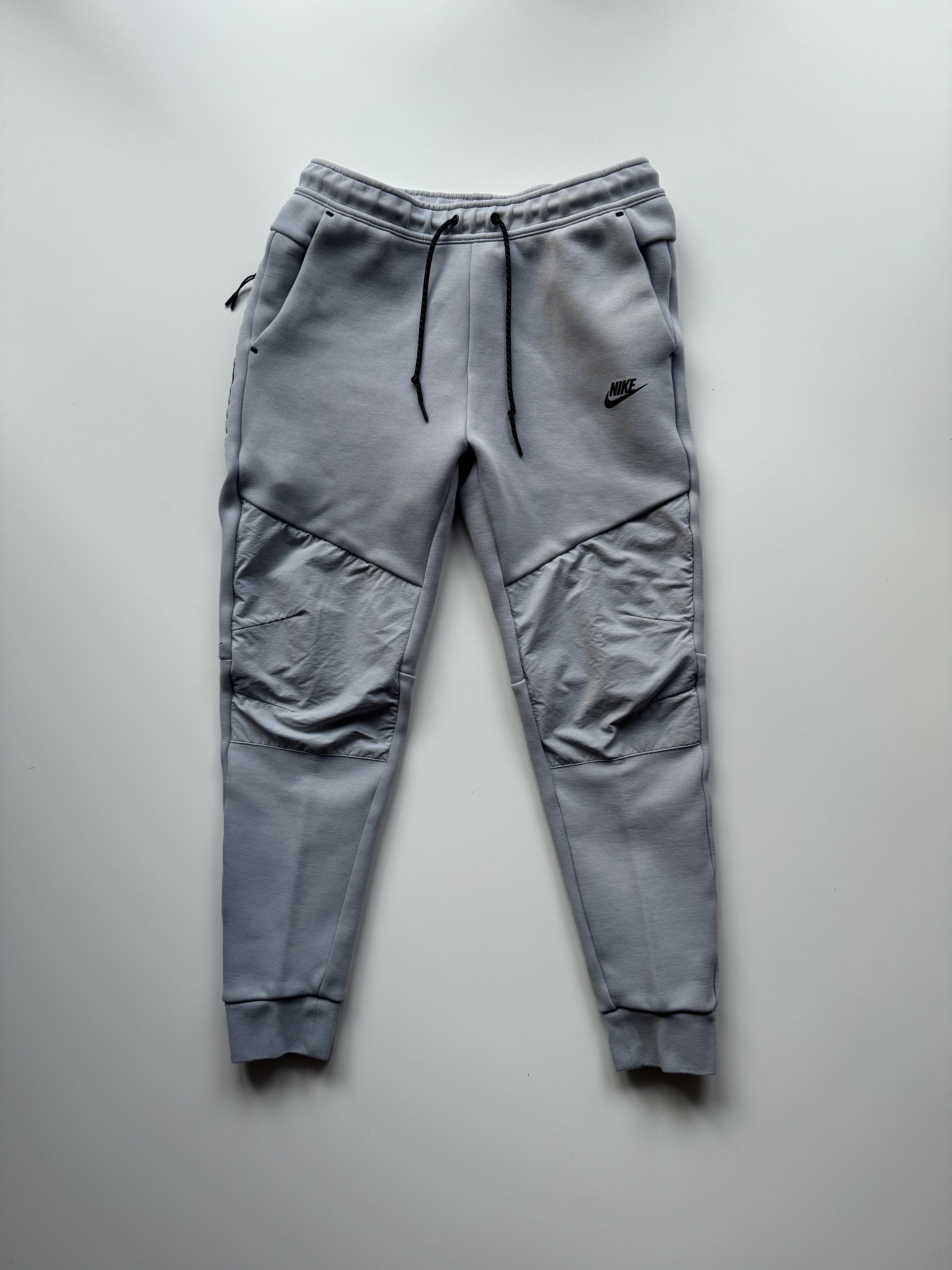 Nike Tech Fleece 2025