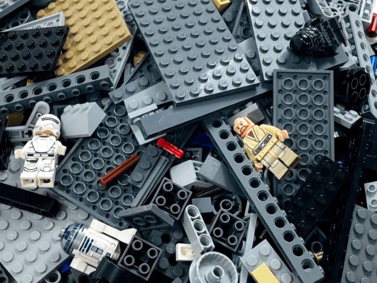 Kategorie 1: LEGO Star Wars, komplett zerlegt, mit Figuren