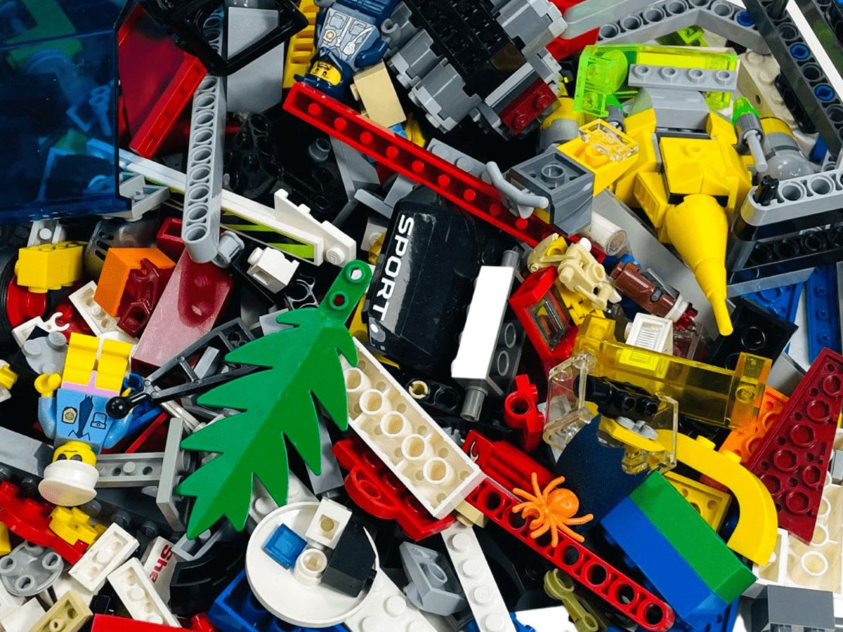 Kategorie 2: LEGO bunt gemischt, mit Figuren
