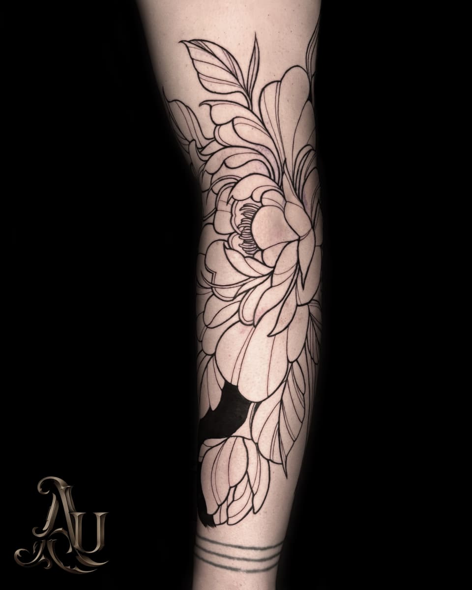linework tattoo by Adrianna Urban, tattoo artist in York — piece 6