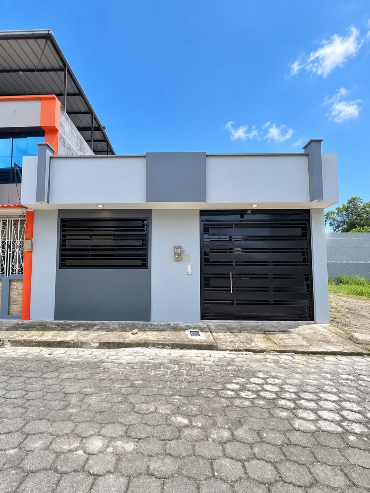 Urbanización Chiguilpe Ii en Santo Domingo