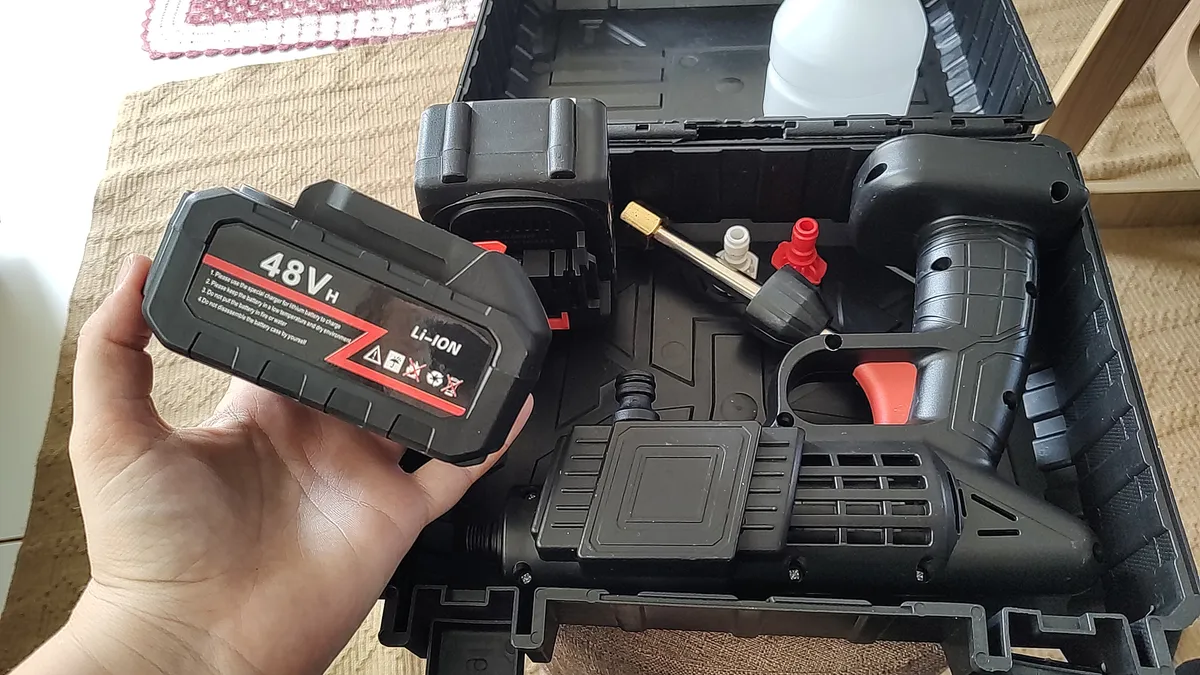 Foto da lavadora portátil enviada em review de cliente