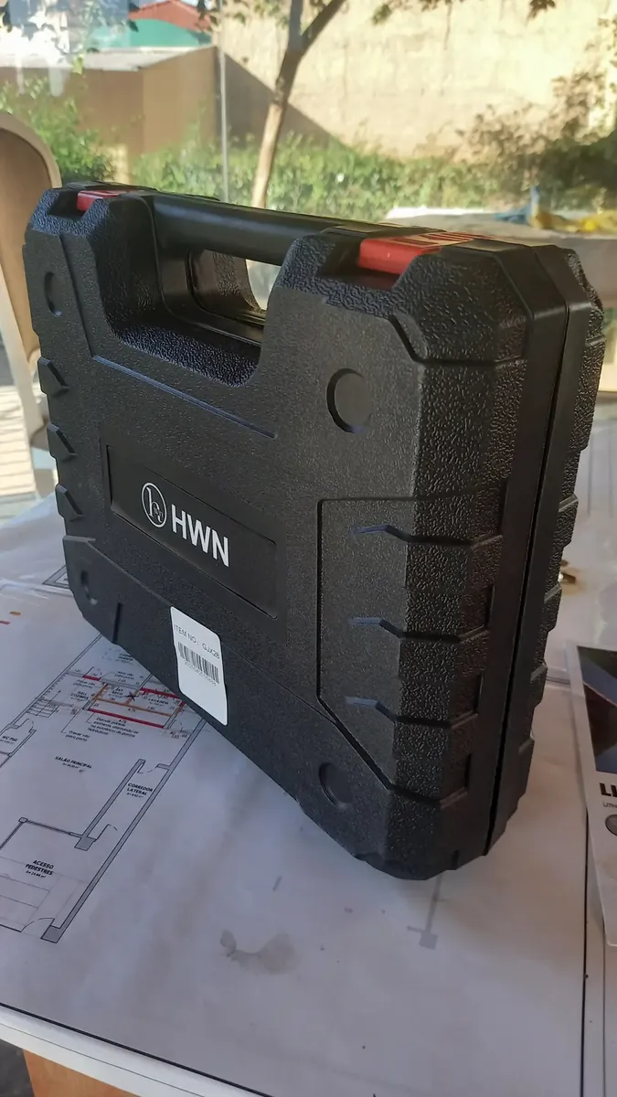 Review com imagem da maleta e acessórios do kit