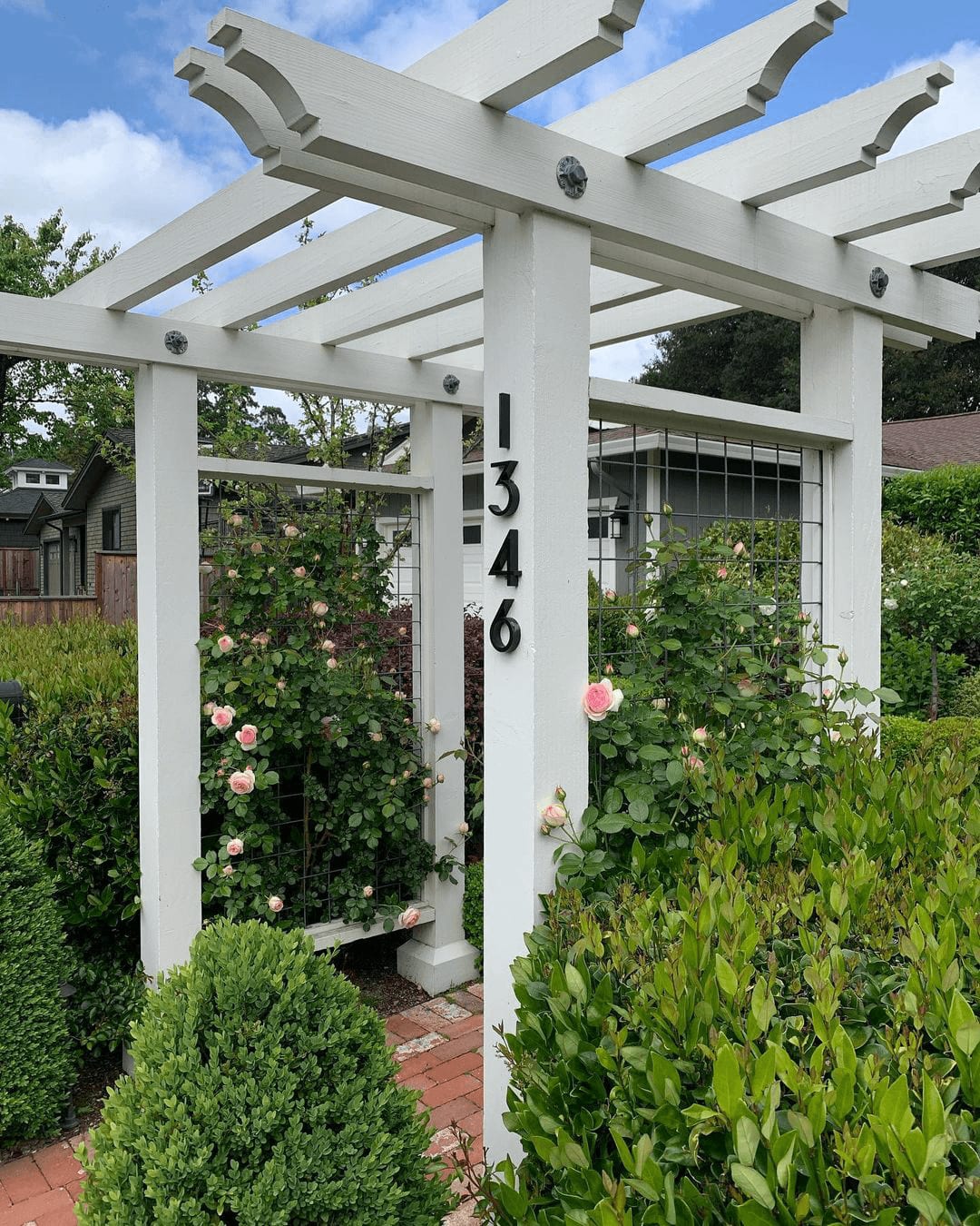 Wild Hog mesh panels used in an arbor